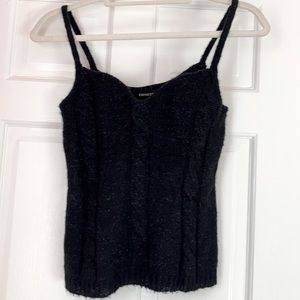Cable knit sleeveless sweater